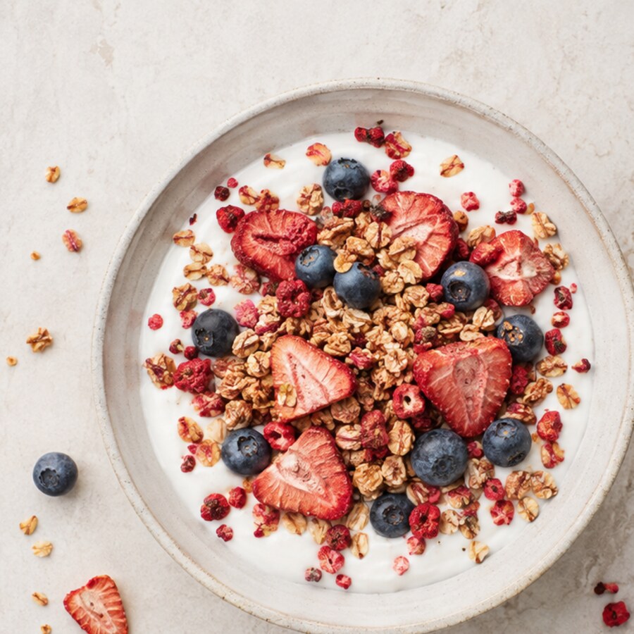 Breakfast cereal made with fruit ingredients